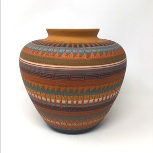 Navajo pottery